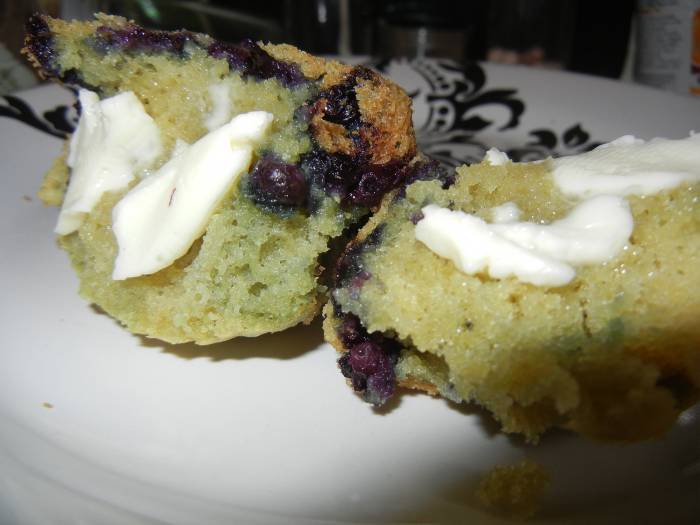 Moist and Fluffy Blueberry Muffins — Gluten-Free