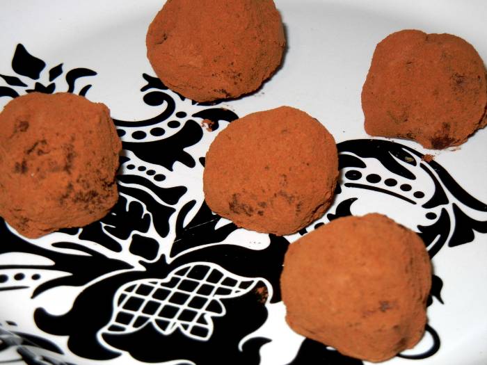 Chocolate Recipes: Exploring the World of Cocoa with Savory Spice